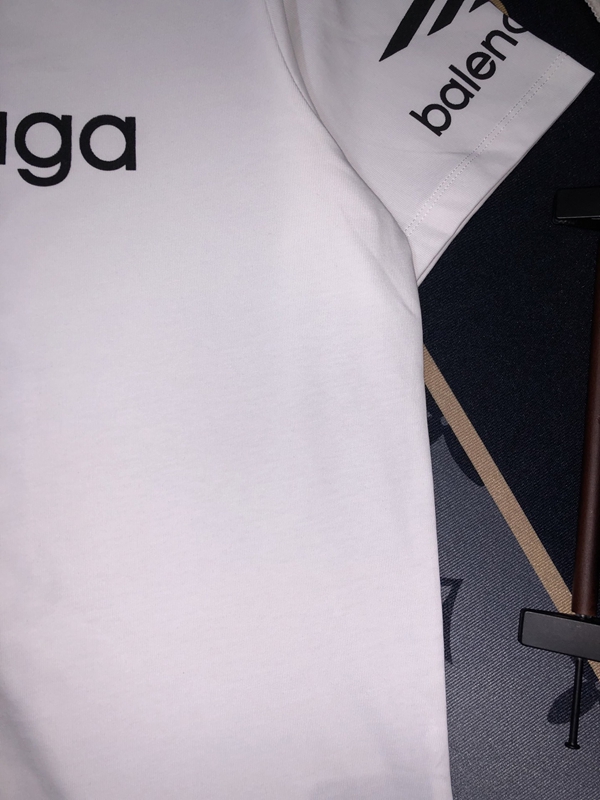 ブランドTシャツ細部ディテール